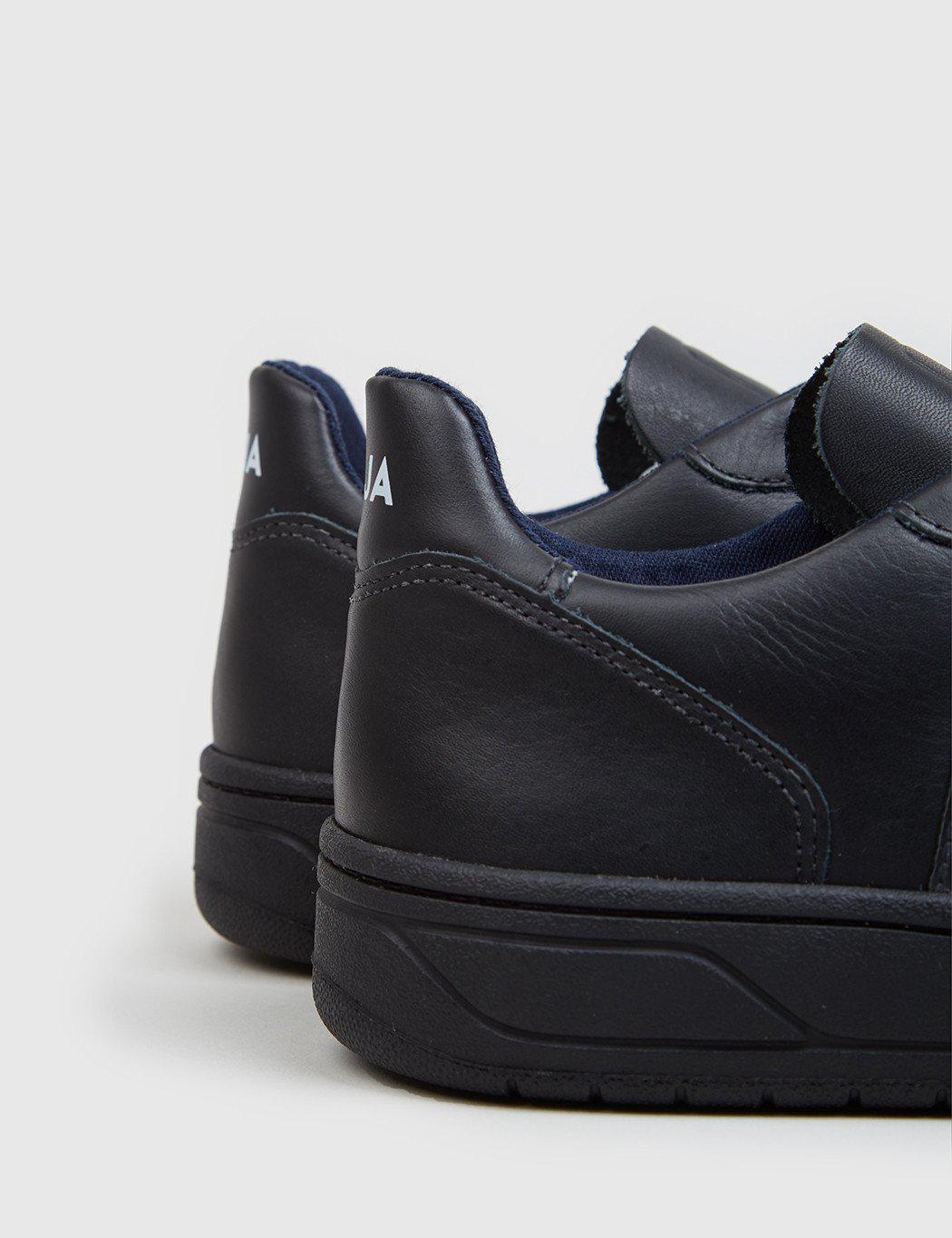 Veja V-10 Leather Trainers in Black - Lyst
