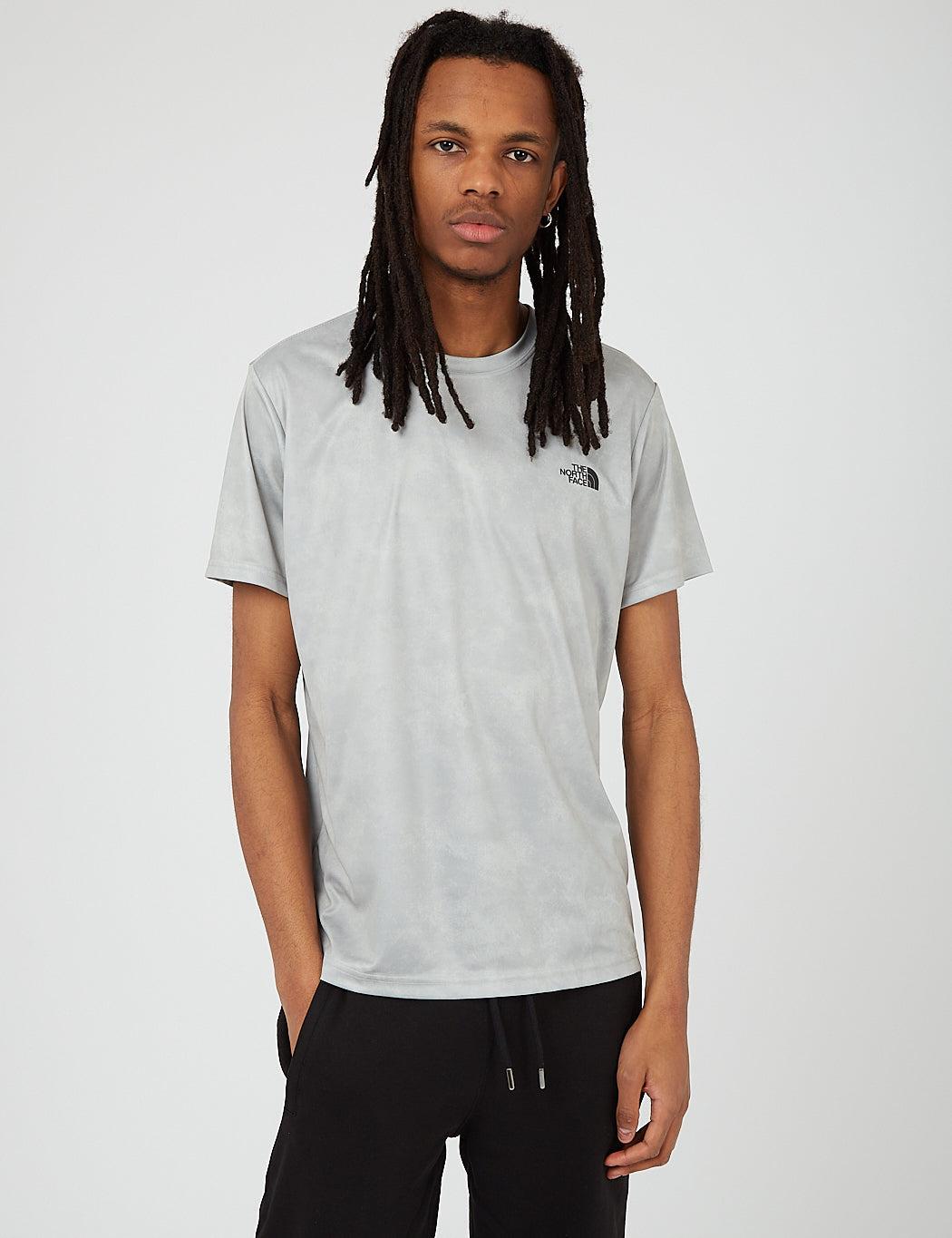 The North Face Reaxion Amp T-shirt in Grey (Gray) - Lyst