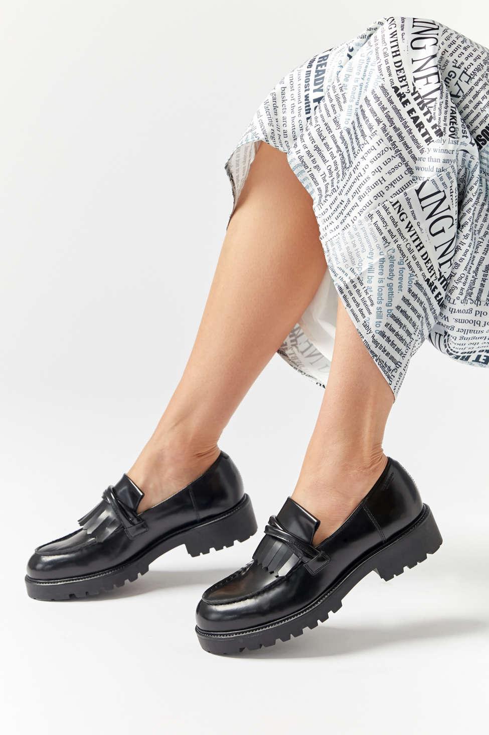 Vagabond Shoemakers Leather Kenova Fringe Loafer in Black | Lyst