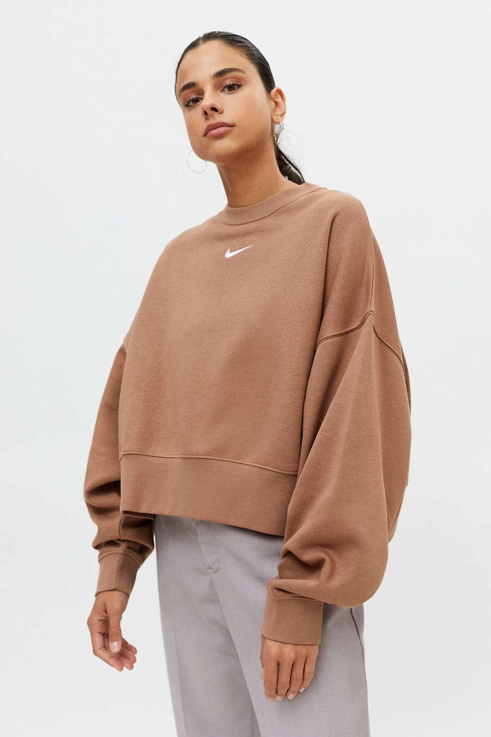 Nike Essential Fleece Crew Neck Sweatshirt in Brown | Lyst