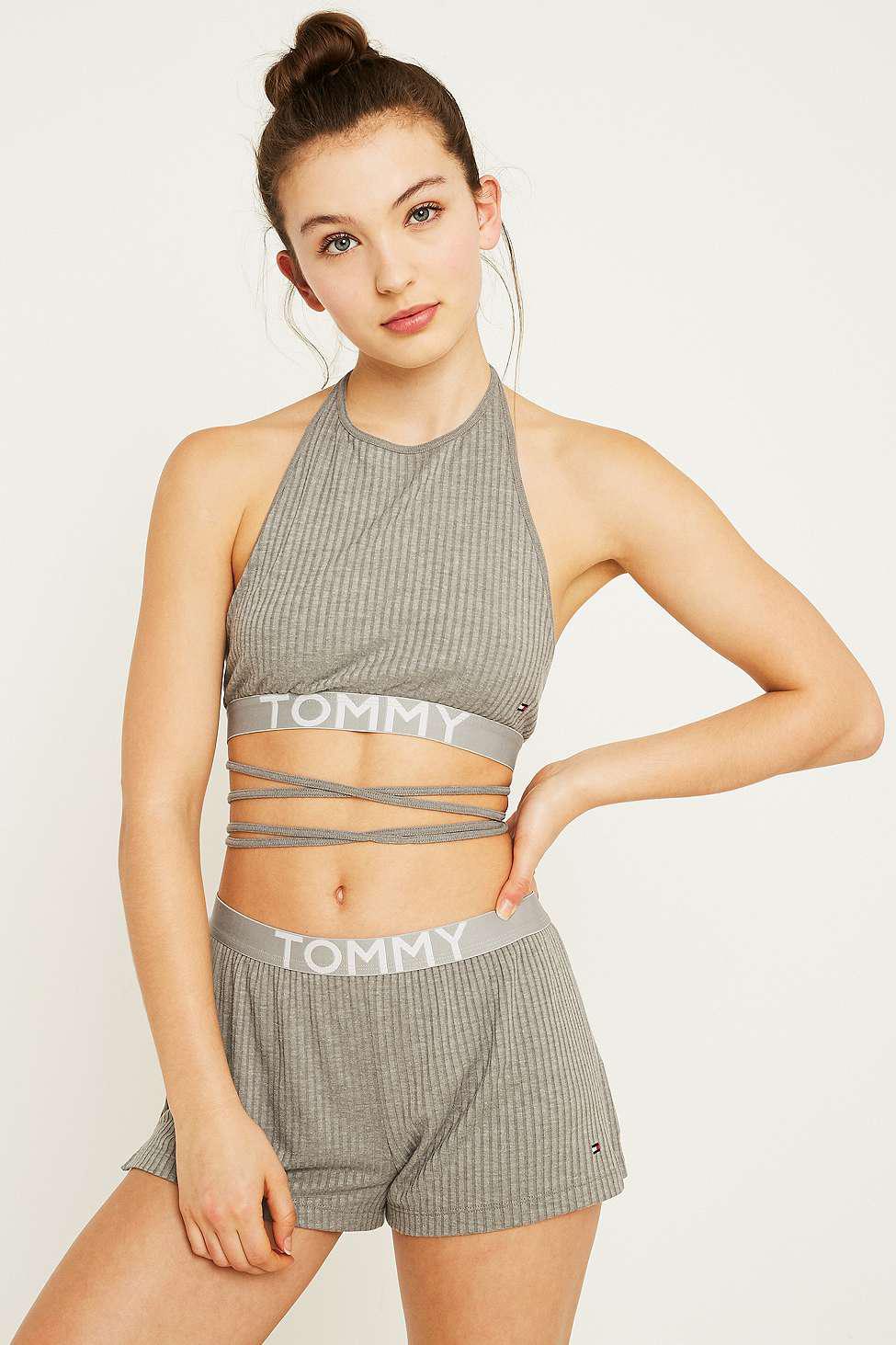 tommy halter crop top