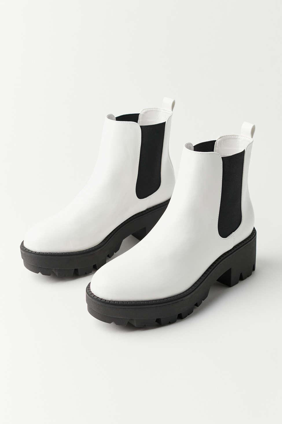 Urban Outfitters Uo Remy Chelsea Boot in White - Lyst