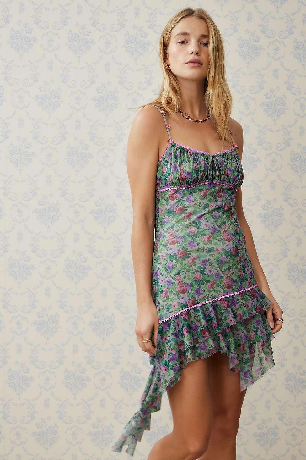 Kimchi Blue Rosebud Asymmetrical Mini Dress in Green