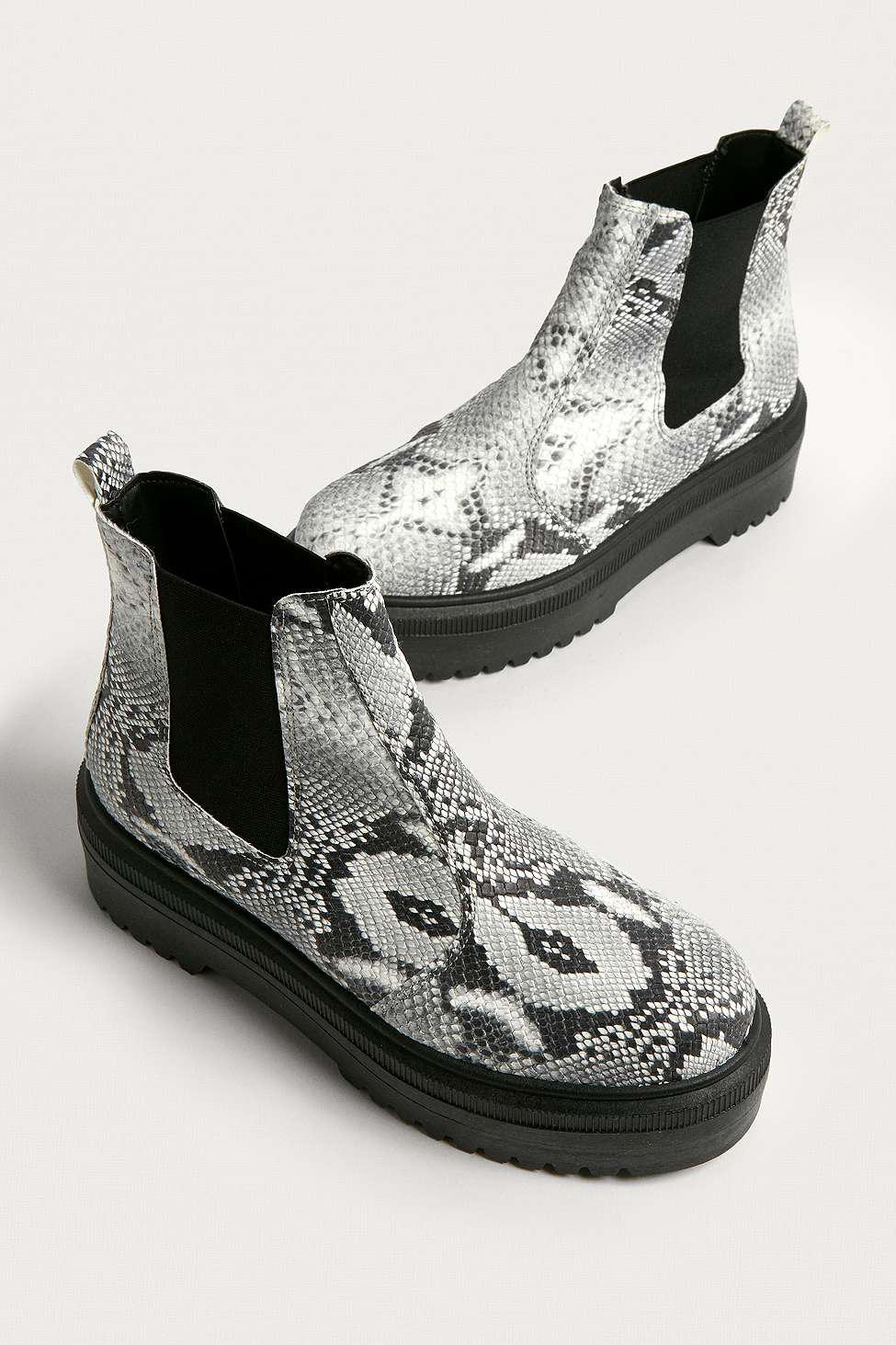 uo brody platform chelsea boot