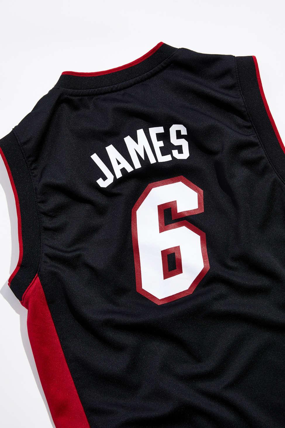 lebron james jersey number heat