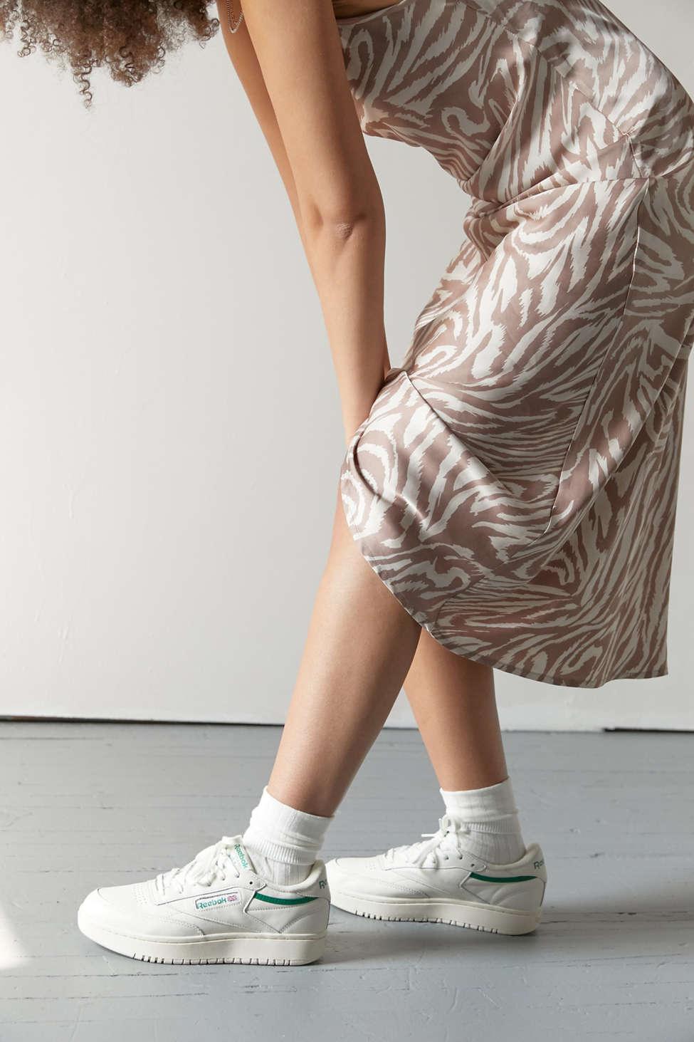 صمغ أولورو يقاوم reebok club c double urban outfitters - snssri.org