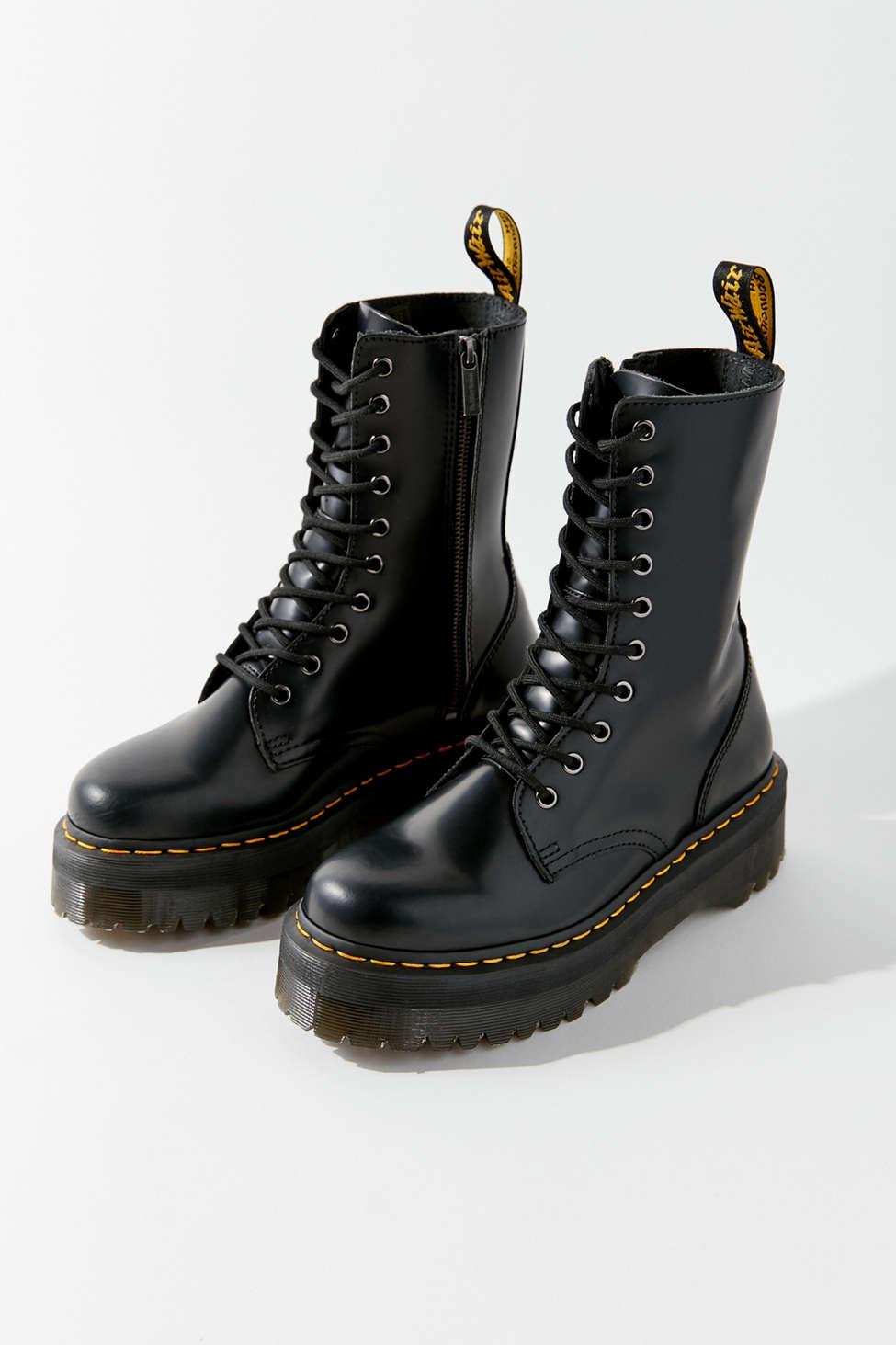 10 eye doc martens
