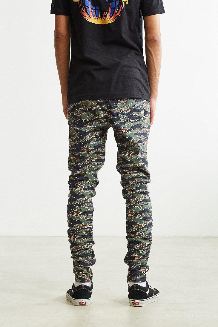 Uo Tiger Camo Stacked Pant for Men 