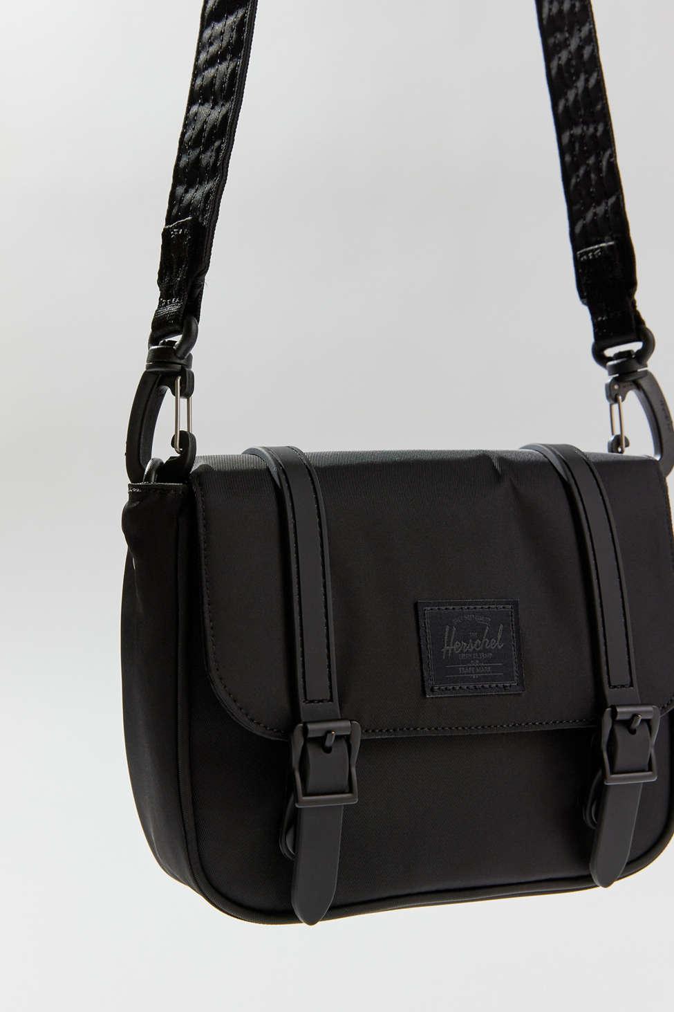 Herschel Supply Co. Retreat Mini Crossbody Bag in Black | Lyst