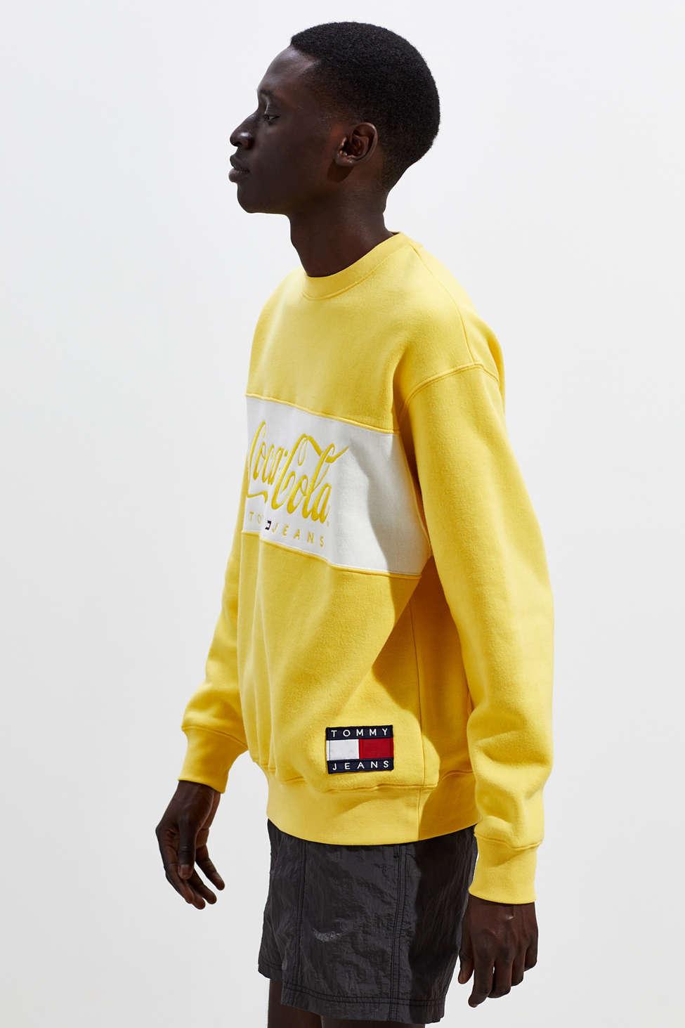 Historiker Rustik mixer Tommy Hilfiger Tommy X Coca Cola Logo-print Cotton-blend Sweatshirt in  Yellow for Men | Lyst