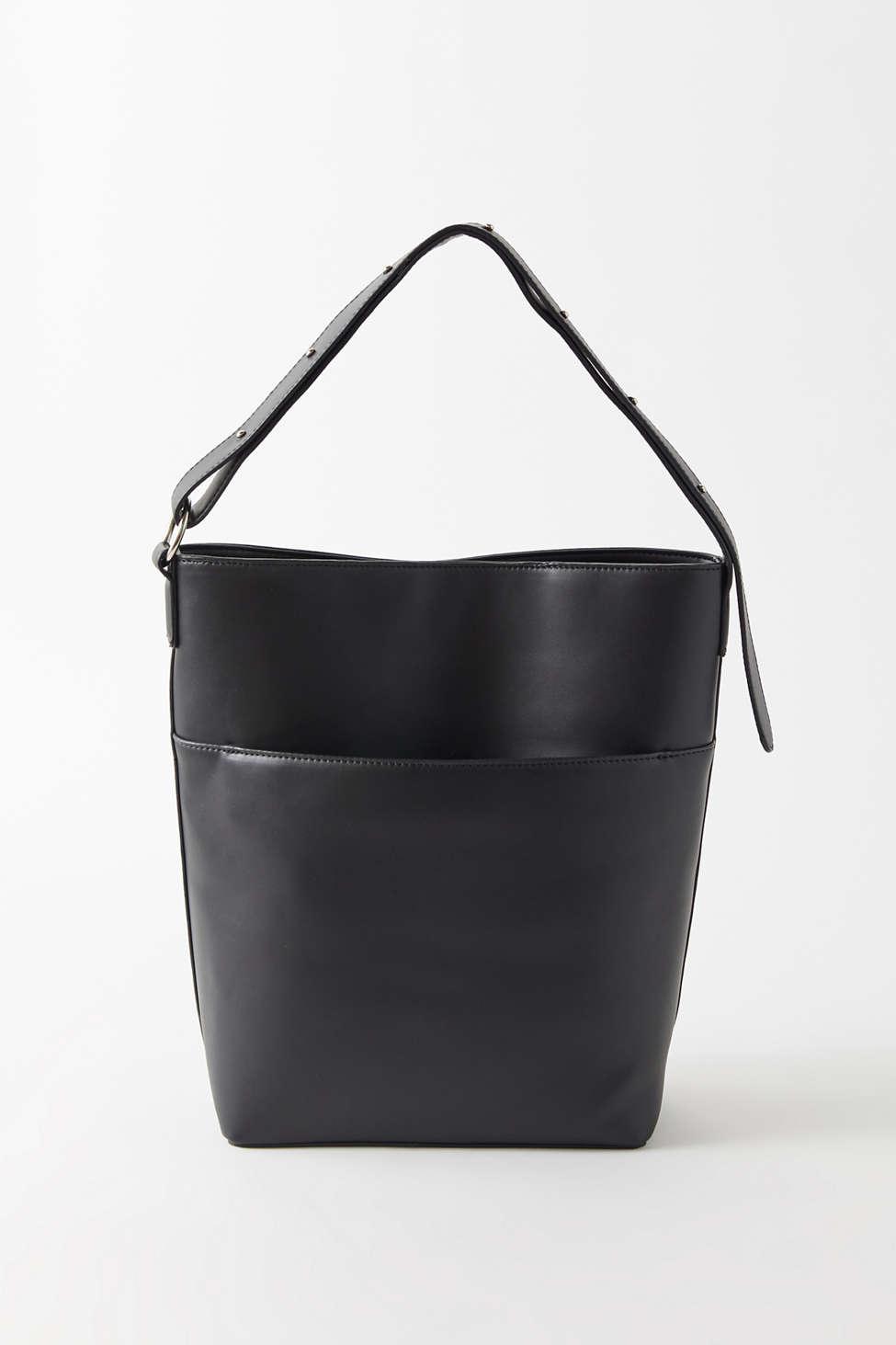 structured shoulder bag