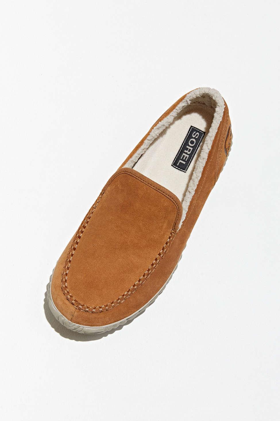 sorel moccasins