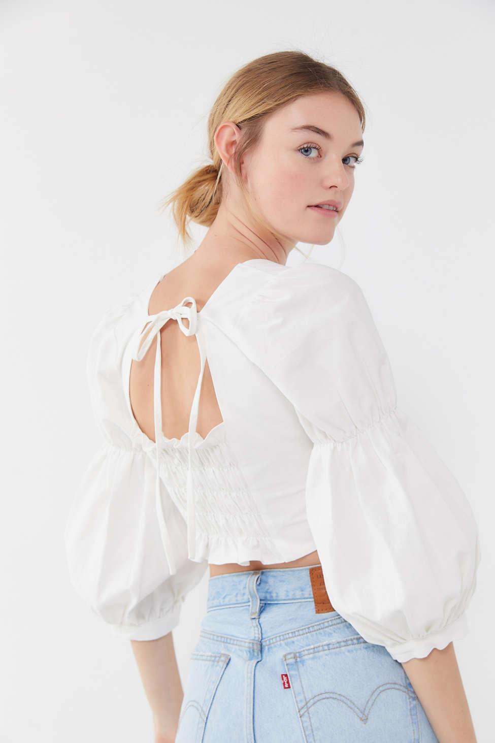 Urban Outfitters Uo Romeo Puff Sleeve Cropped Top in White | Lyst