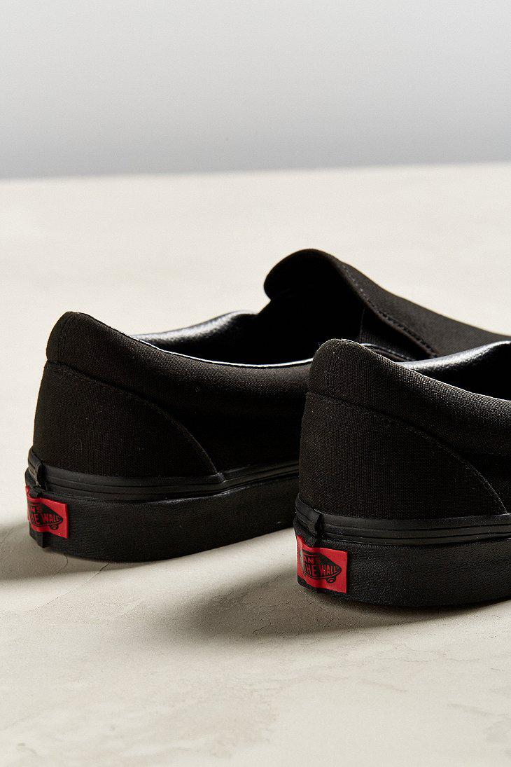 vans slip on flame wall