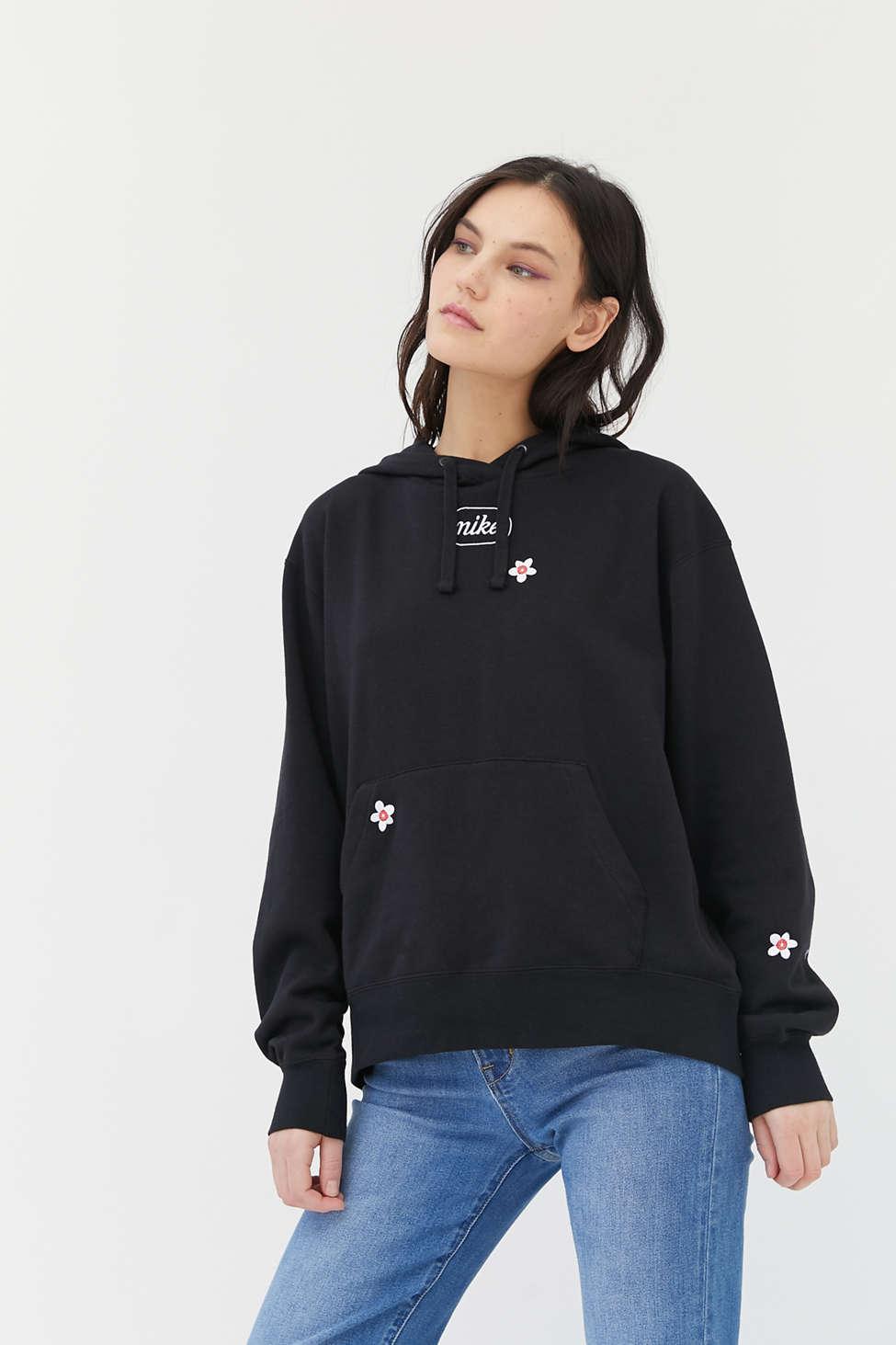 Nike Embroidered Flower Hoodie Sweatshirt in Black | Lyst