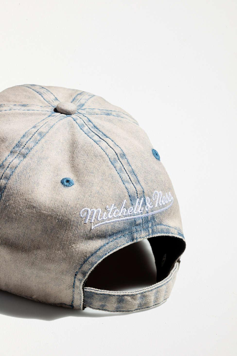 Mitchell Ness Uo Exclusive Milwaukee Bucks Washed Baseball Hat