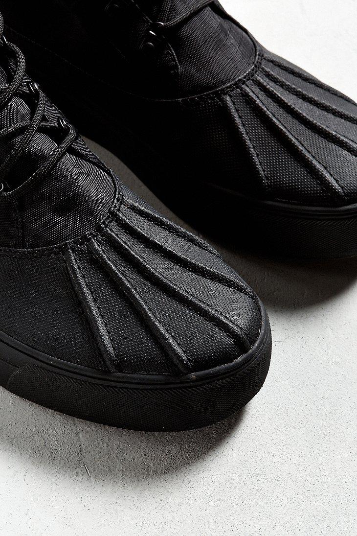 duck sneakerboot