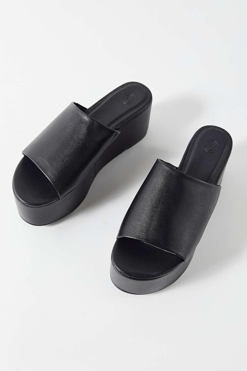 Urban Outfitters Uo Angie Platform Sandal in Black | Lyst