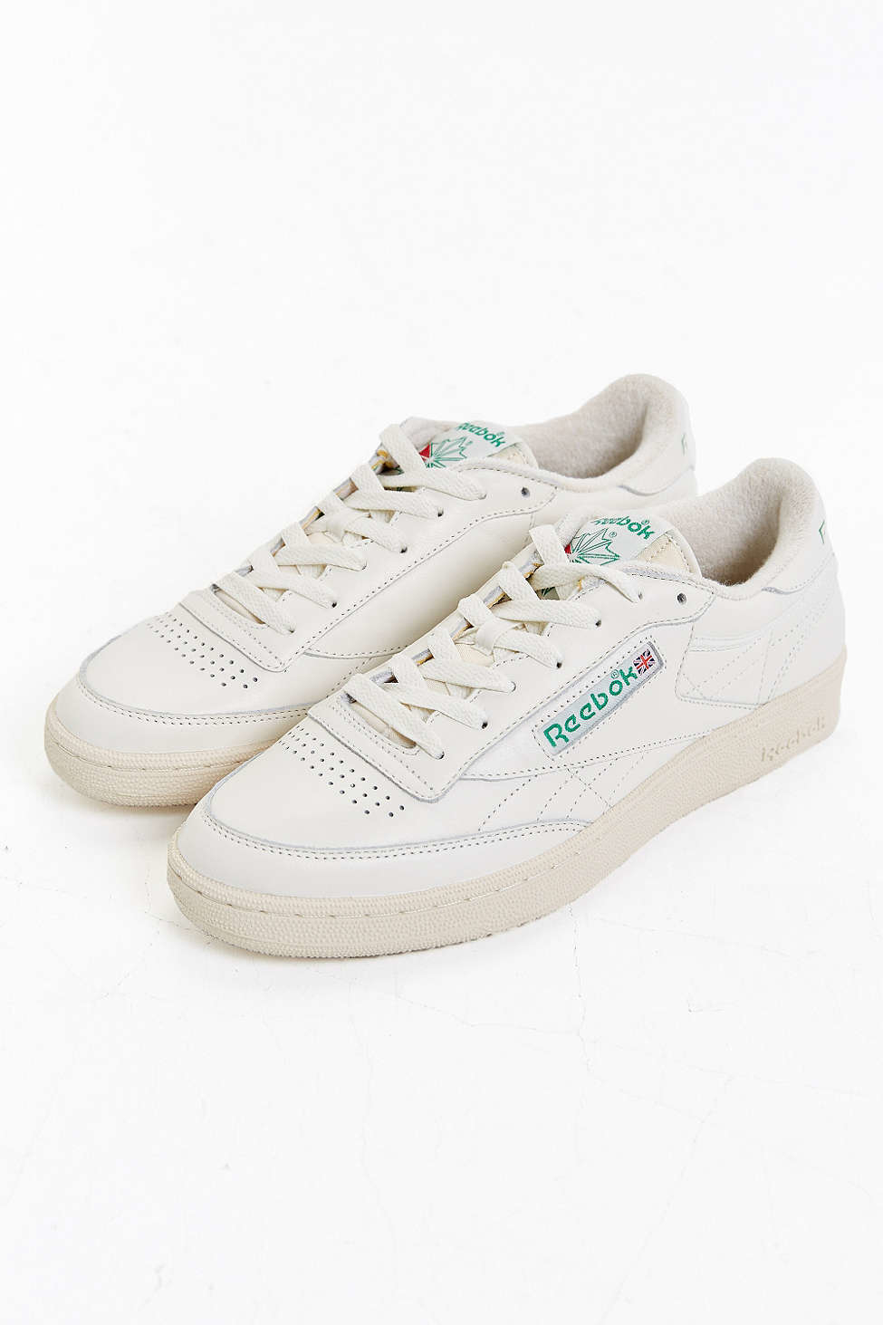 urban outfitters reebok club c 85