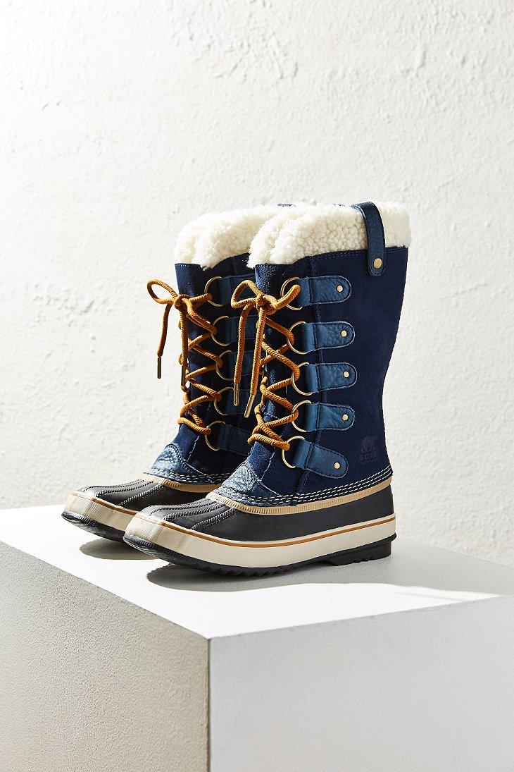 navy sorel boots