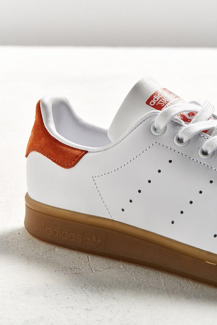 adidas Originals Stan Smith Sneakers In Off White With Gum Sole in