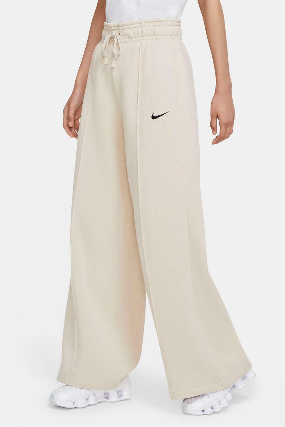 Nike Sportswear Trend Essential Fleece Pant in Natural | Lyst