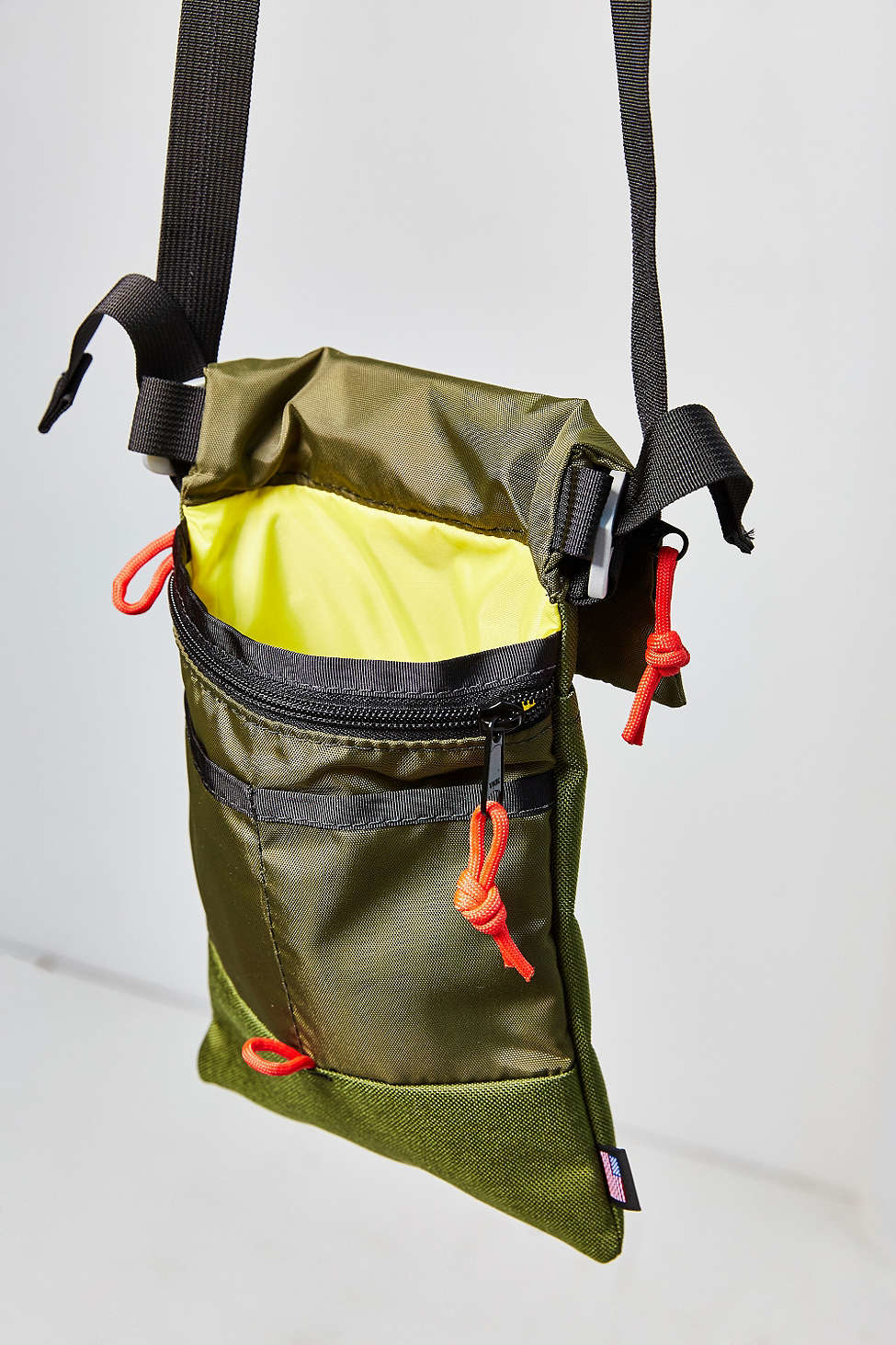 topo crossbody