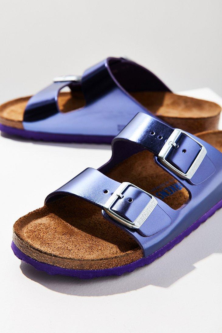 Birkenstock Metallic Arizona Soft Footbed Slide in Purple | Lyst