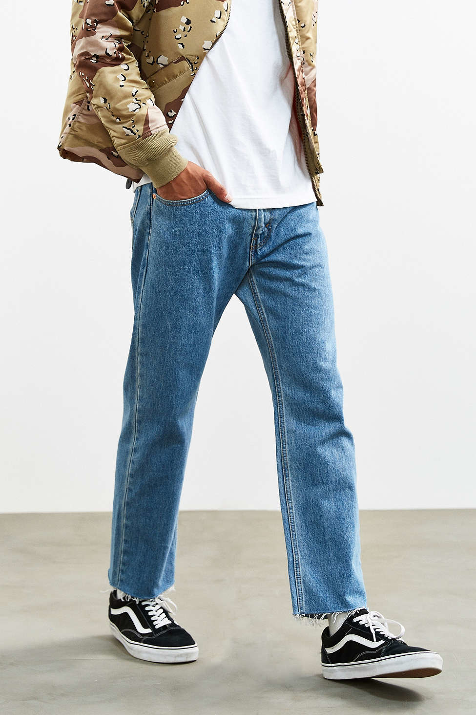 Urban Outfitters Cutoff Hem Levi's Light Stonewash 505 Slim Jean in Blue  for Men | Lyst