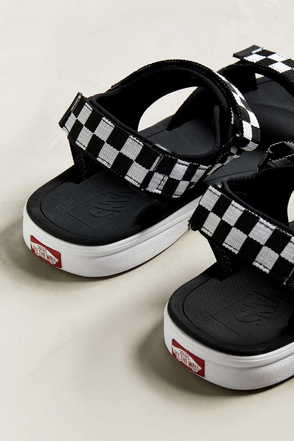 vans ultrarange trilock sandals