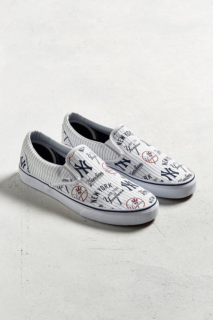 Vans New York Yankees Slip-on Sneaker in White for Men | Lyst