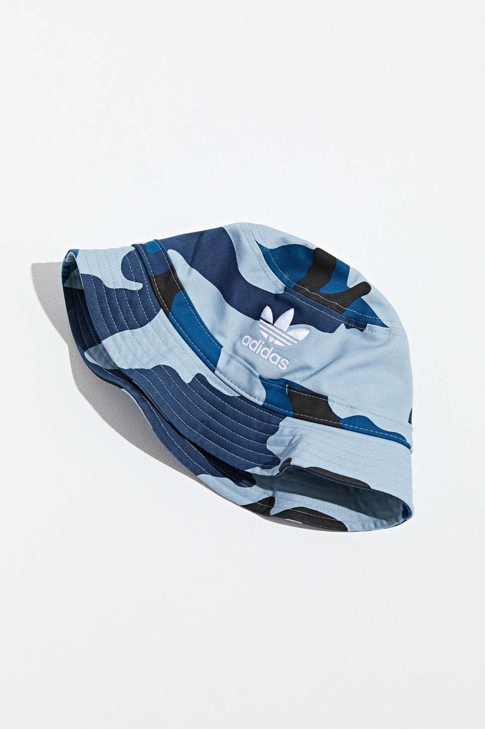Produktiv leksikon Pløje adidas Adidas Originals Camo Bucket Hat in Blue for Men | Lyst