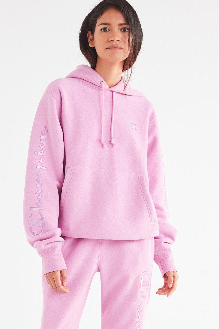 Champion & Uo Reverse Weave Embroidered Hoodie Sweatshirt in Pink | Lyst  Canada