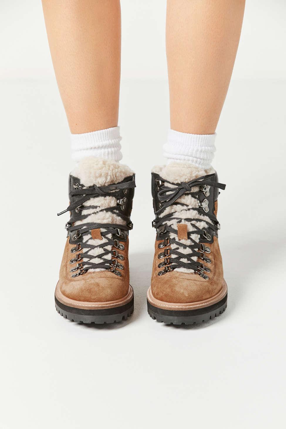 sherpa hiking boots
