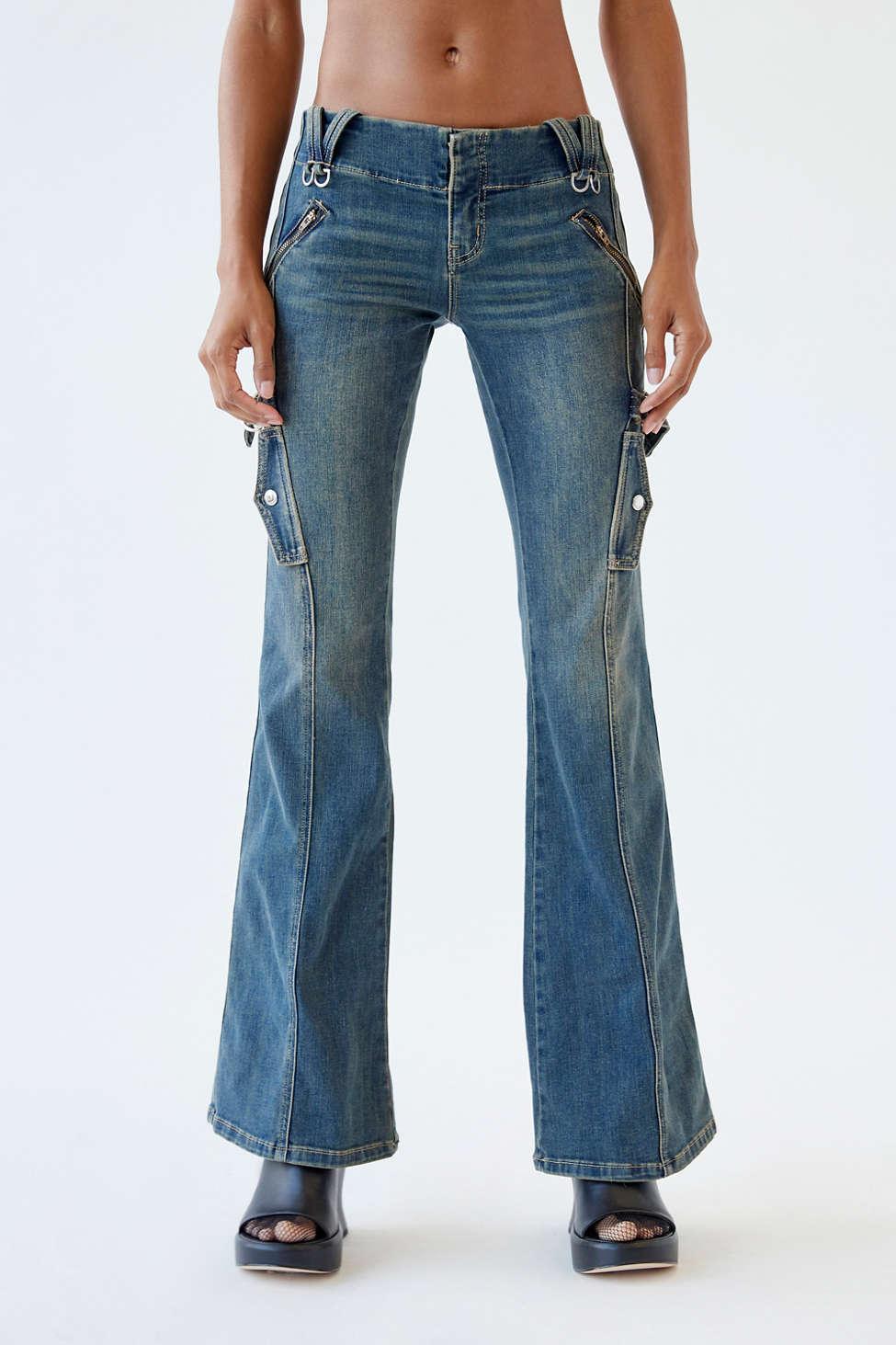BDG Low-rise Carpenter Flare Jean in Blue | Lyst