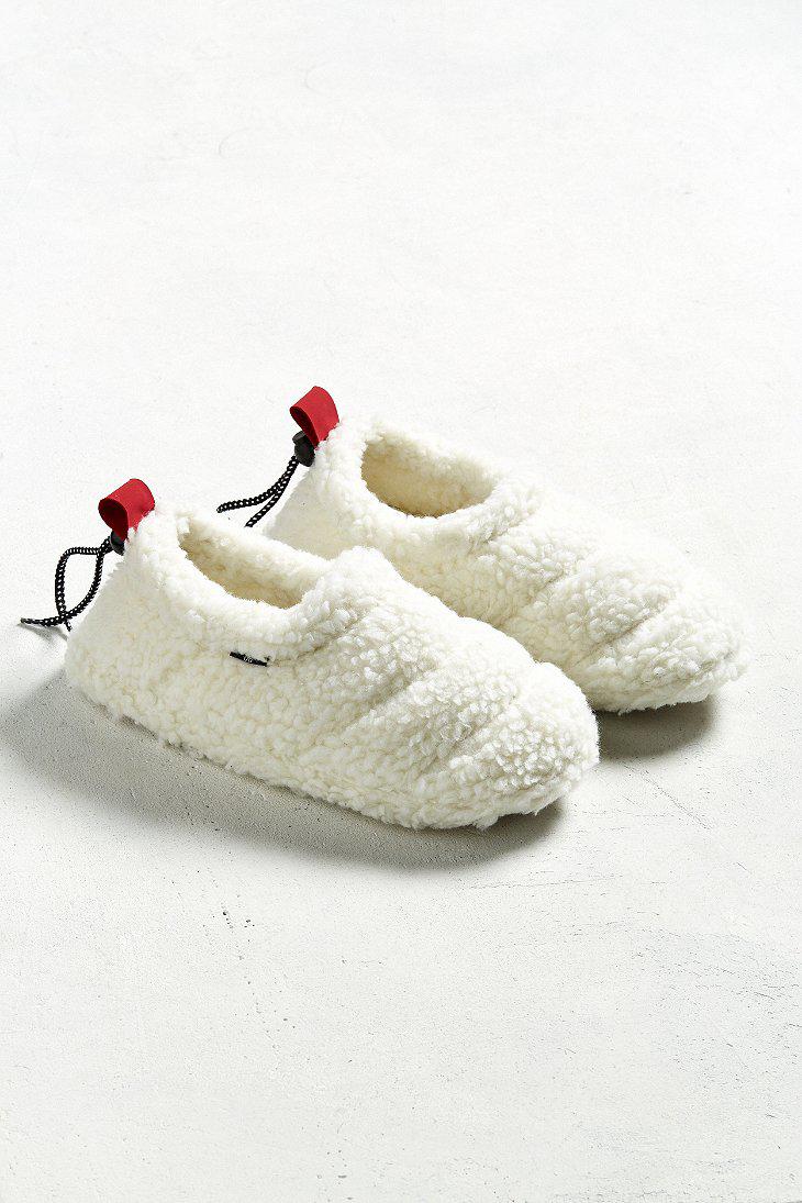 urban outfitters slippers