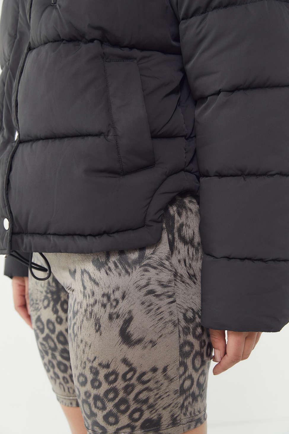 uo mae hooded puffer jacket