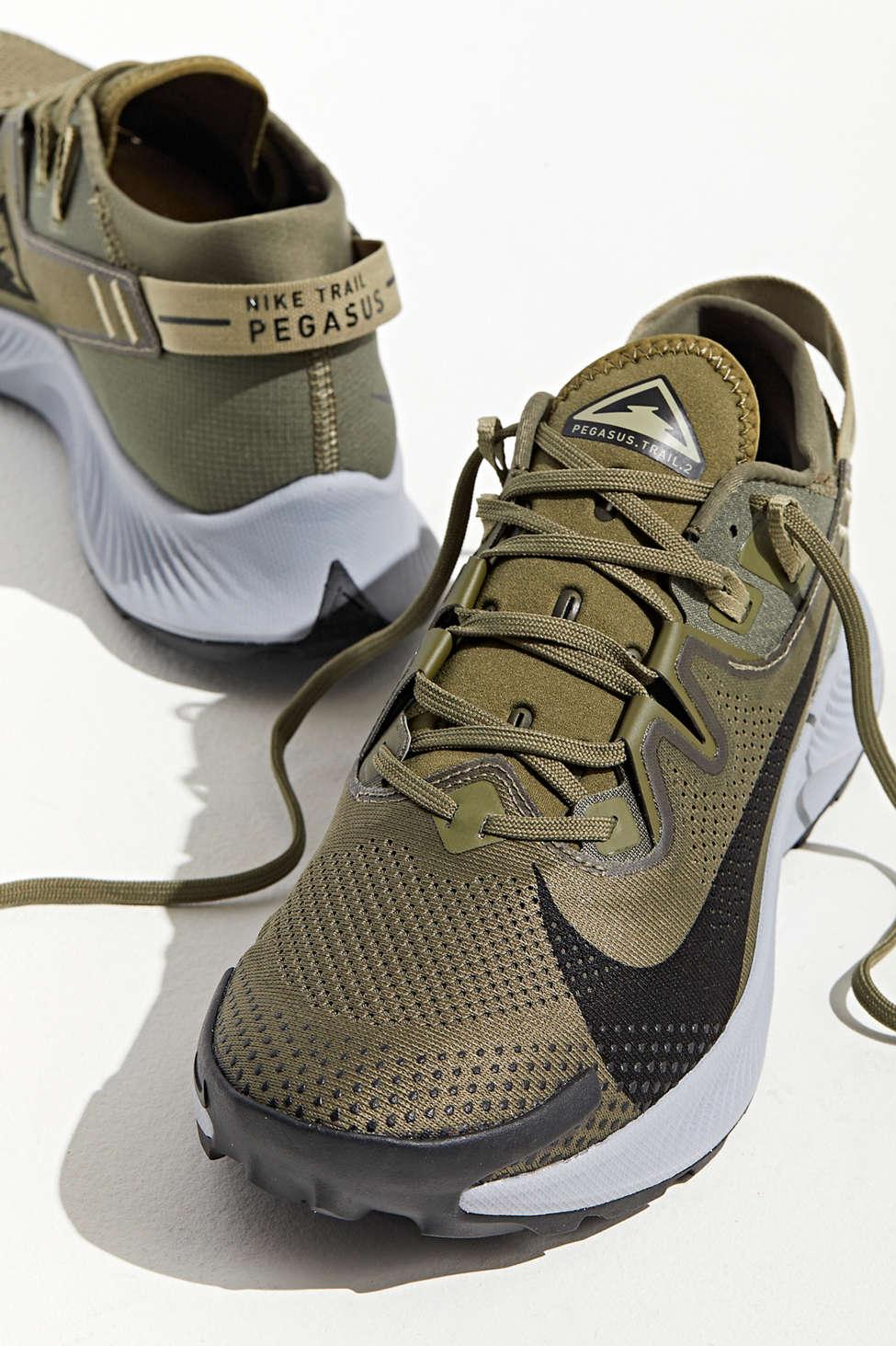 Nike Pegasus Trail 2 Sneaker in Green for Men | Lyst
