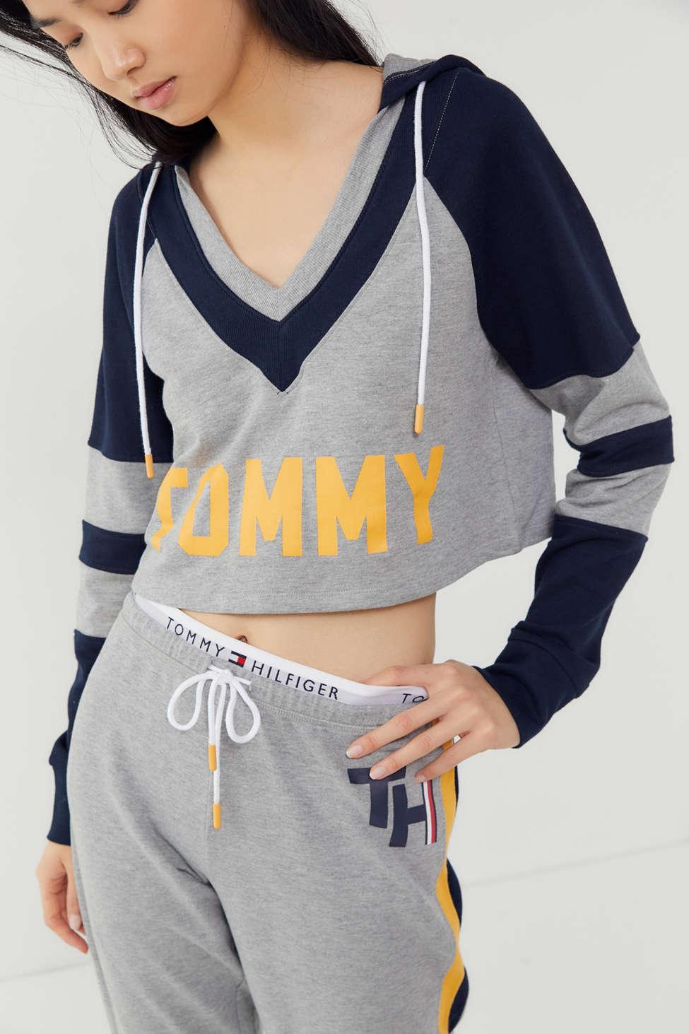 tommy hilfiger x uo colorblock hoodie sweatshirt