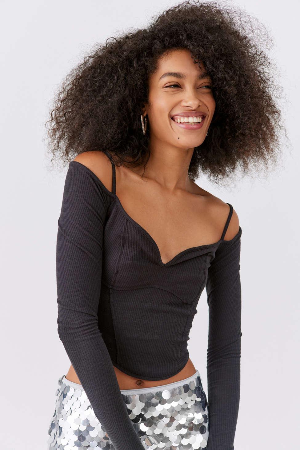 Urban Outfitters Uo Francesca Off-the-shoulder Long Sleeve Tee in Black |  Lyst
