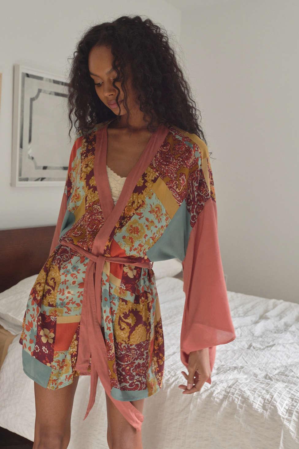 Urban Outfitters Willow Patchwork Robe in Pink | Lyst