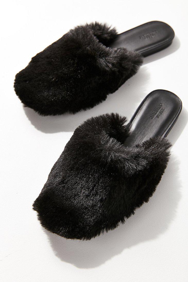 womens fur mule slides