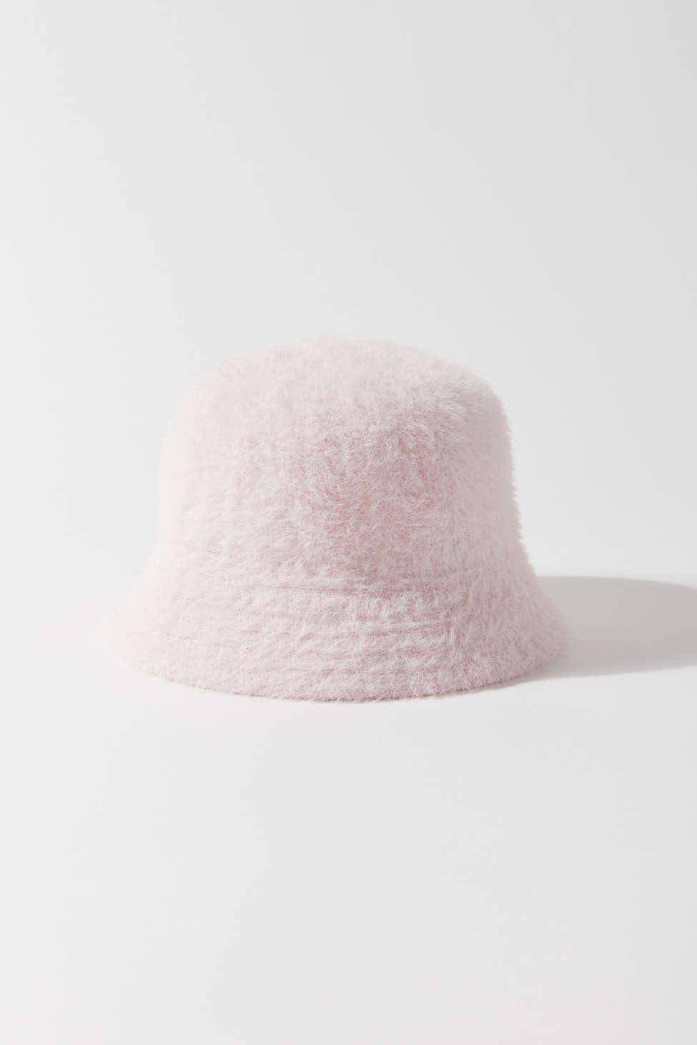 gia bucket hat