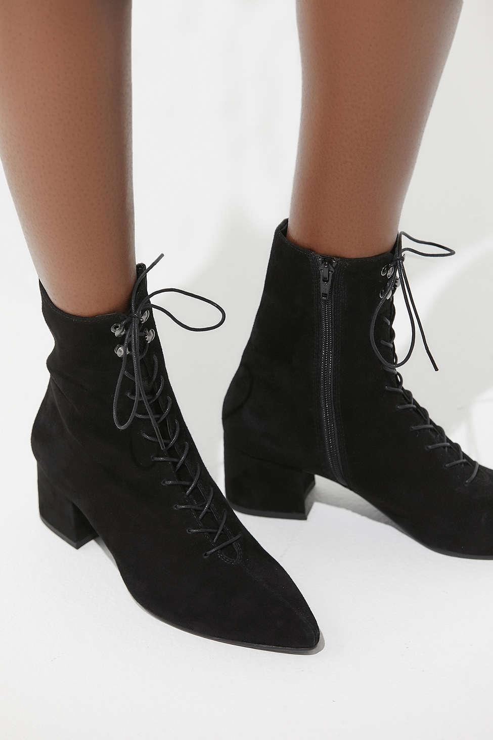 vagabond boots lace up