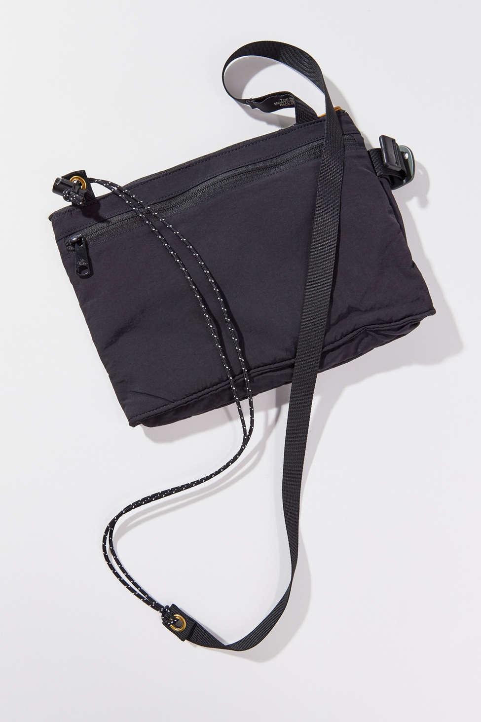 The North Face Mountain Shoulder Bag in Black | Lyst