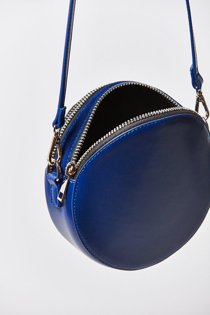 Circle Crossbody Bag IUCN Water