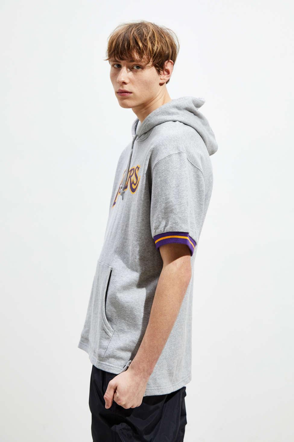 Mitchell & Ness Los Angeles Lakers Short Sleeve Hoodie Sweatshirt in Gray  for Men | Lyst