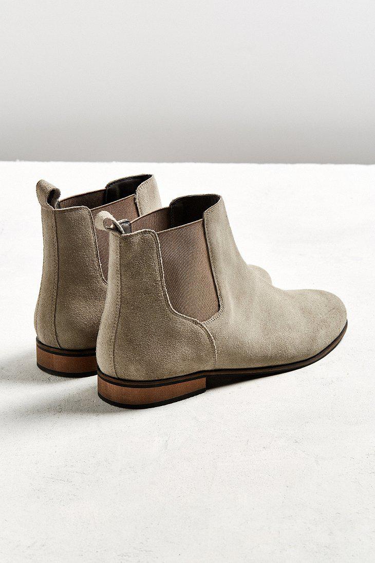 urban outfitters chelsea boots