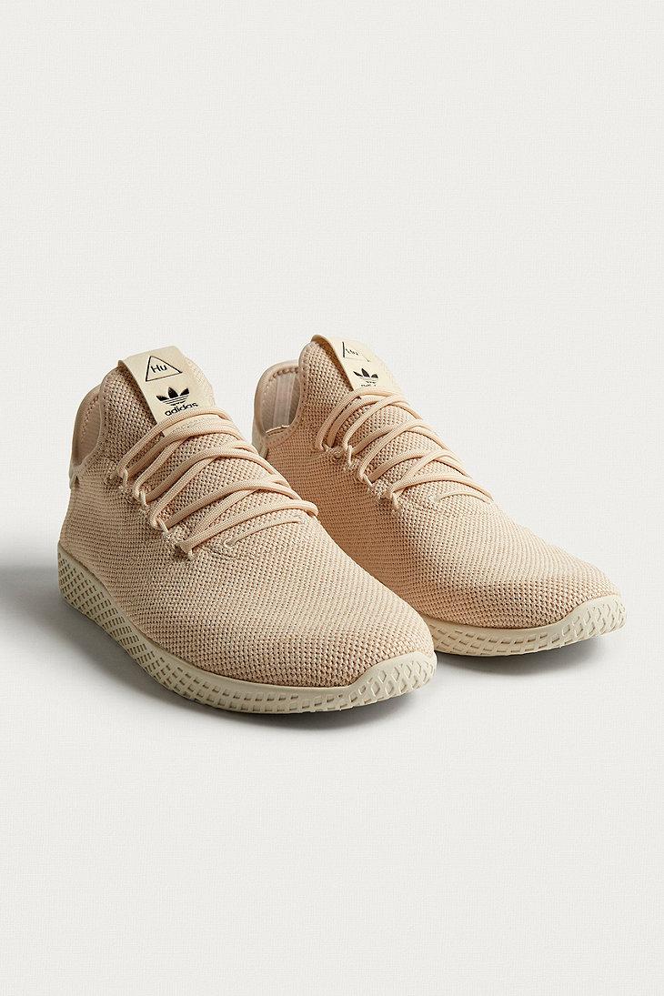 white pharrell williams trainers