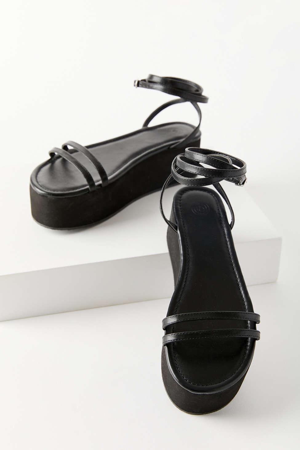 Urban Outfitters Uo Max Strappy Platform Sandal in Black | Lyst